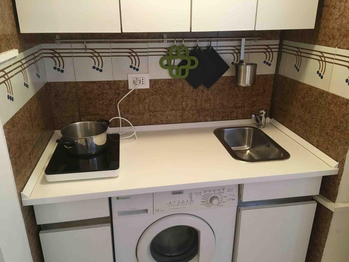 Lunigiana 15 Milano Appartement Buitenkant foto